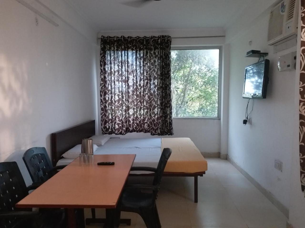 Krishna Hansraj Hotel Una  Exterior foto