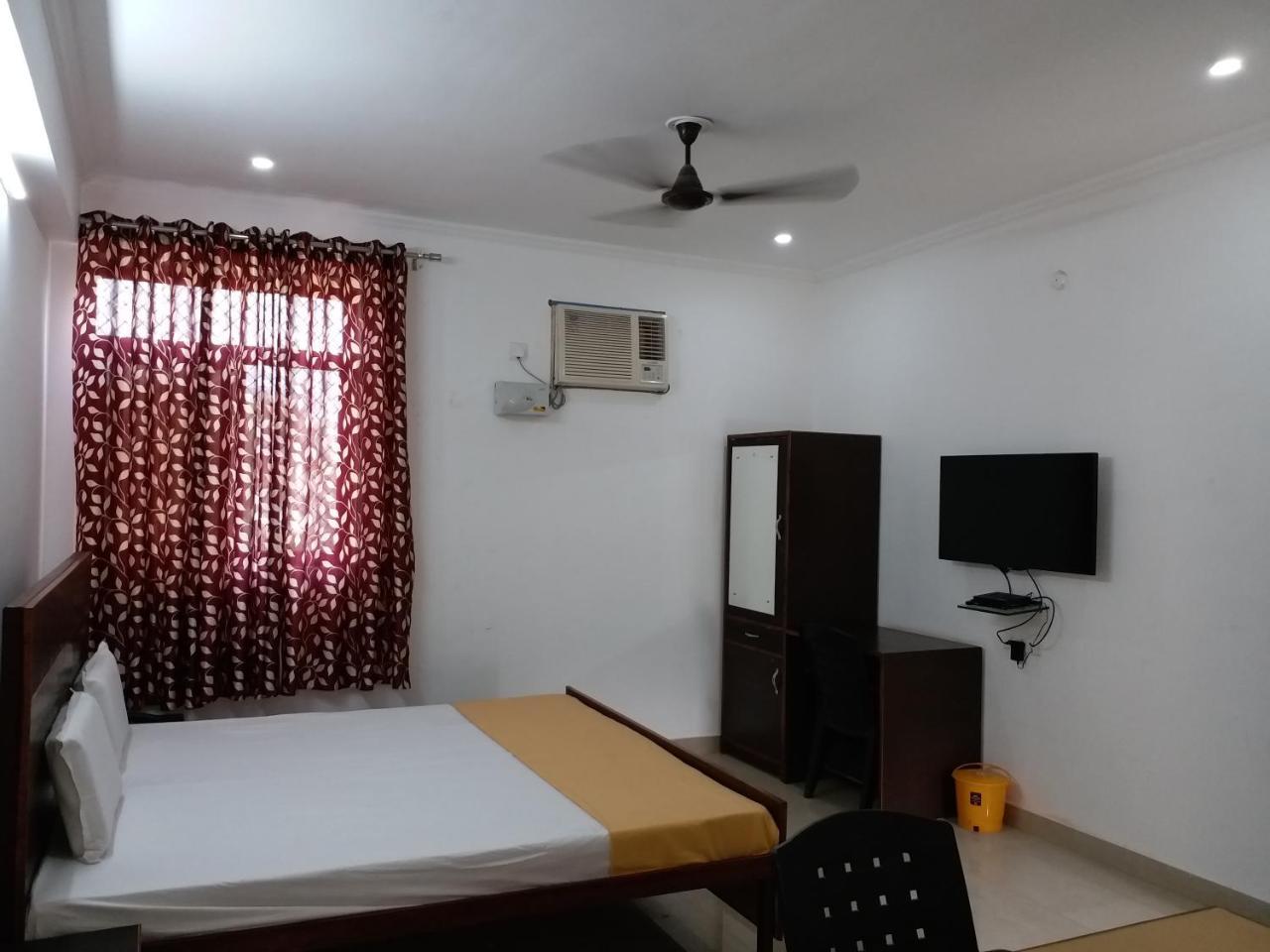 Krishna Hansraj Hotel Una  Exterior foto